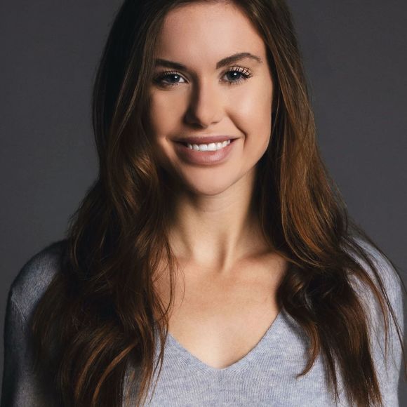 Meet your Posher, Emily - Picture 1 of 1